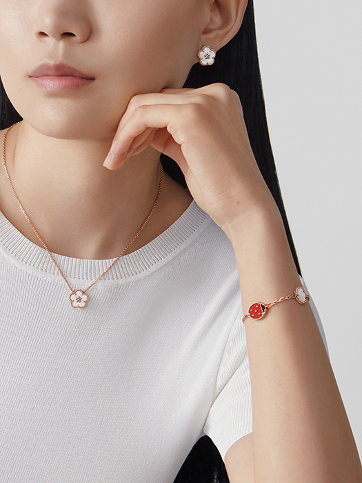 Lucky Spring Bracelet with 5 Motifs