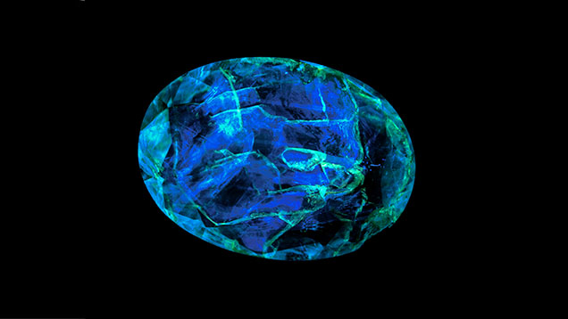 Epoxy-filled emerald examined at GIA