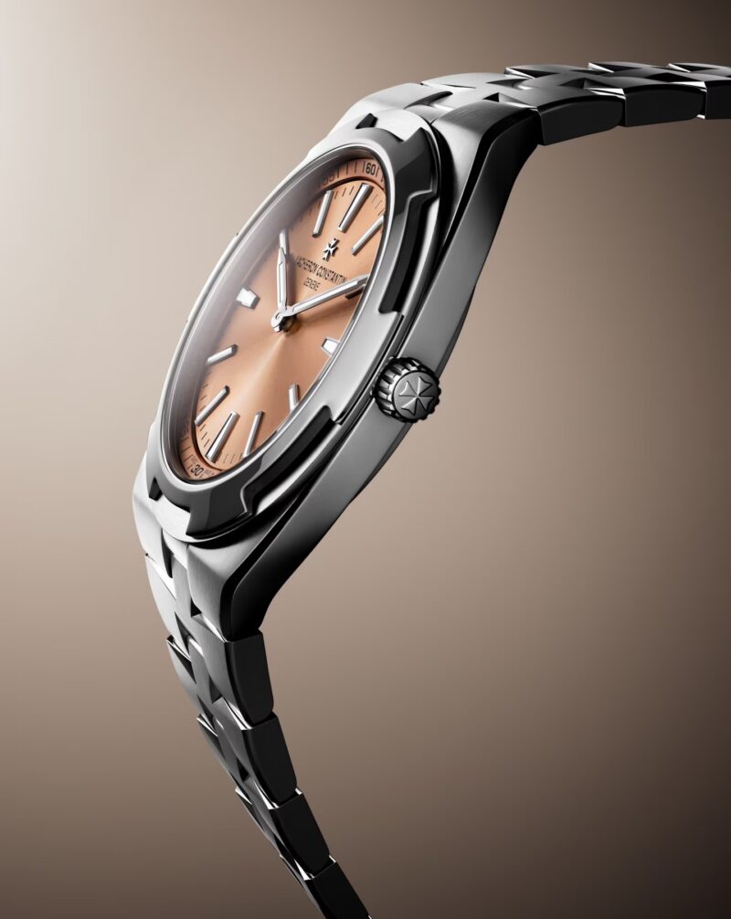 Vacheron Constantin Overseas Self-Winding Ultra-Thin salmon dial macro side view