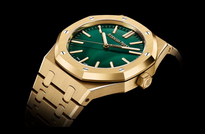 Audemars Piguet Royal Oak Malachite yellow gold angled case and bracelet