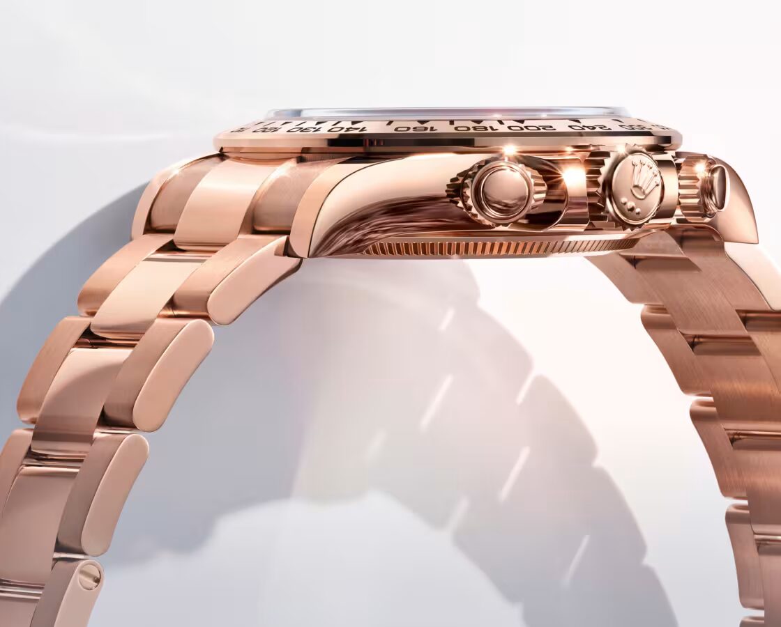 Rolex Cosmograph Daytona Everose gold case profile and bracelet