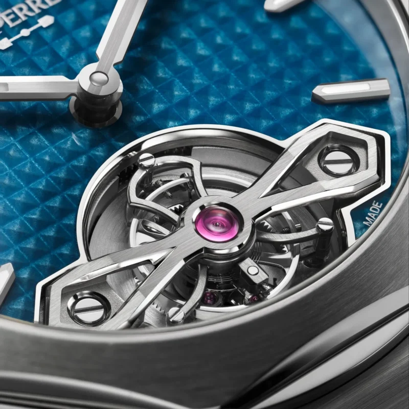 Girard-Perregaux Blue ref tourbillon macro
