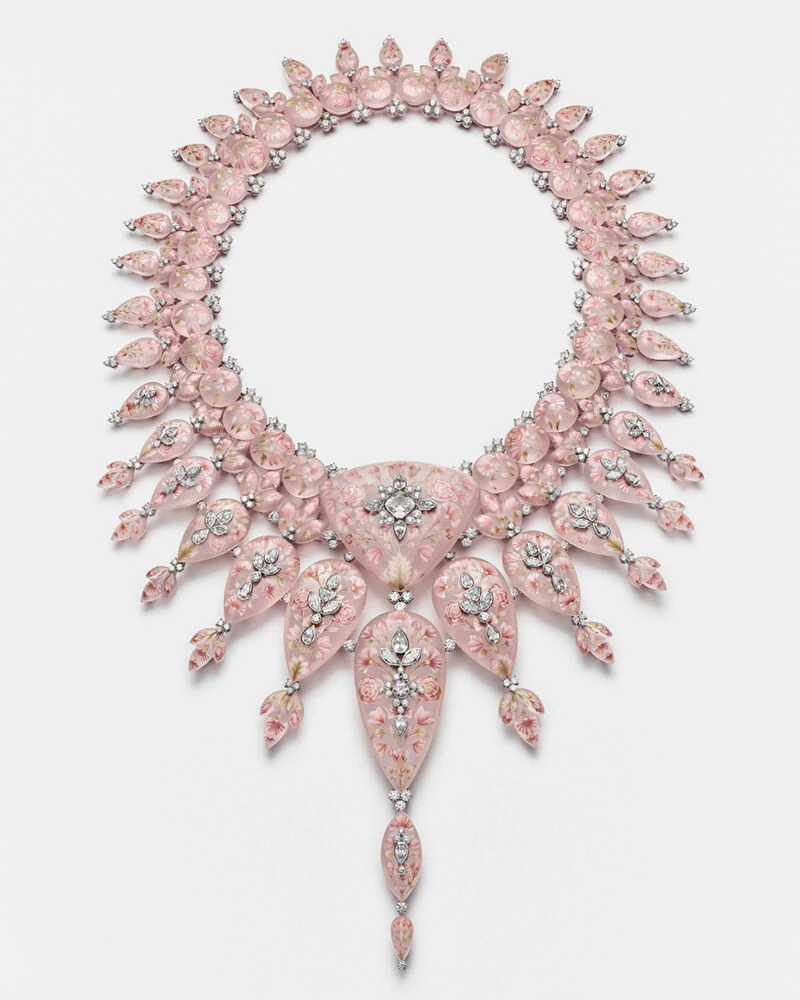 Boucheron Human Being Flower necklace