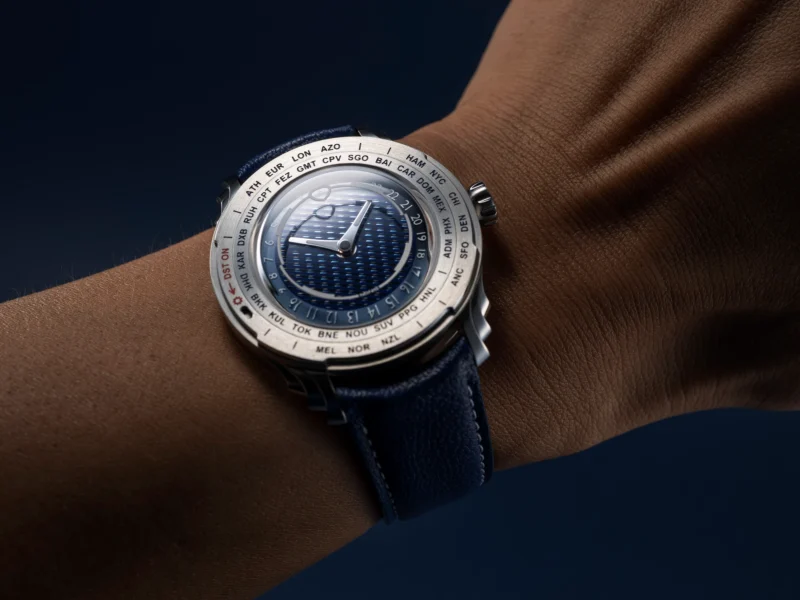 MING 57.05 Comet on a cobalt-blue leather strap