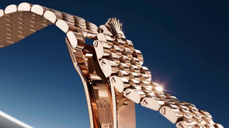 Settimo bracelet and alligator strap feature image