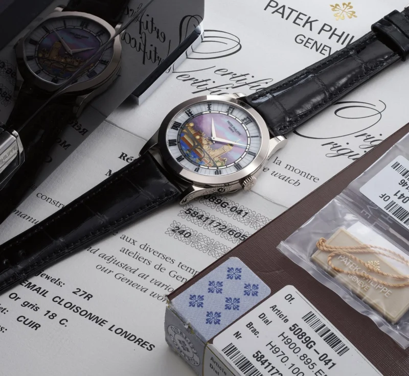 Patek Philippe wristwatch presented with its documentation