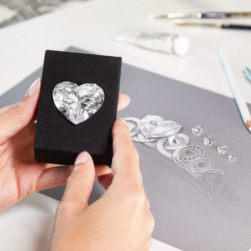 Graff Infinity Diamond with the developing jewellery composition