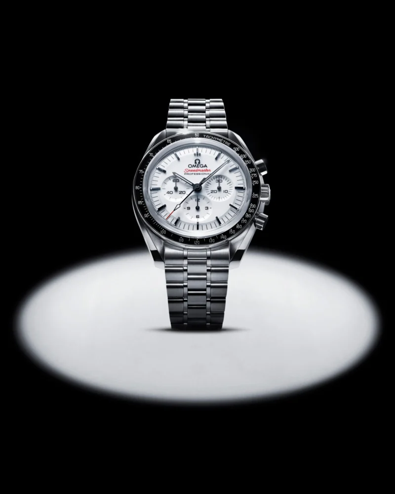 Modern Speedmaster Moonwatch Professional powered by calibre 3861