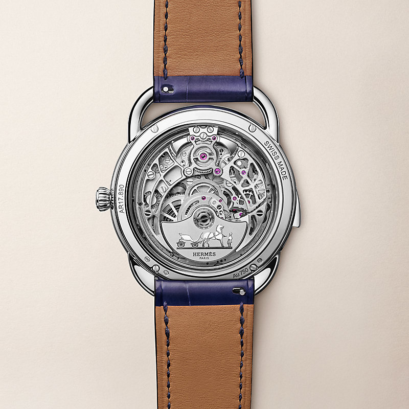 Through the sapphire caseback of W408546WW00: the H1927 and its decorated micro-rotor.